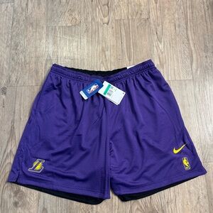 NWT Nike LA Lakers Courtside Reversible Mesh Practice Shorts Men's Size XL